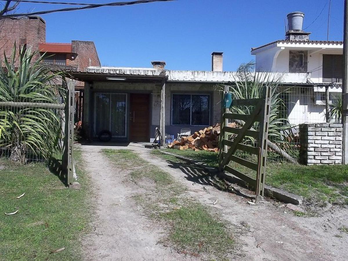 Picture of Home For Sale in Canelones, Canelones, Uruguay