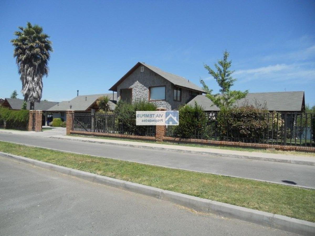 Picture of Home For Sale in Talagante, Region Metropolitana
, Chile