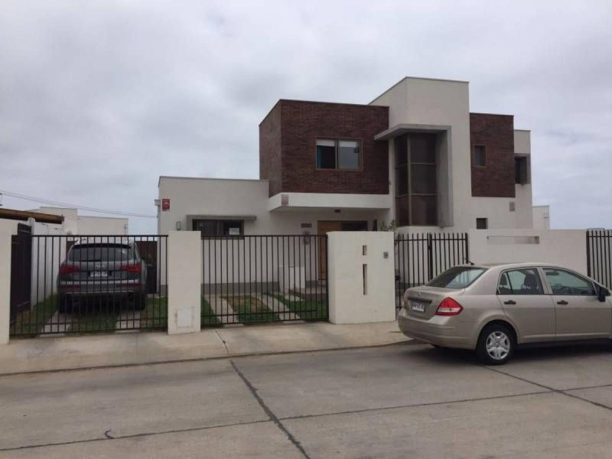 Picture of Home For Sale in Region De Coquimbo, Coquimbo, Chile