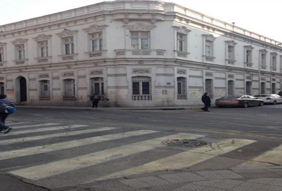 Picture of Home For Sale in Region Metropolitana, Region Metropolitana
, Chile