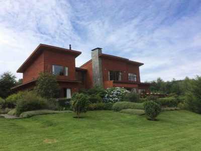 Home For Sale in Region De Los Rios, Chile