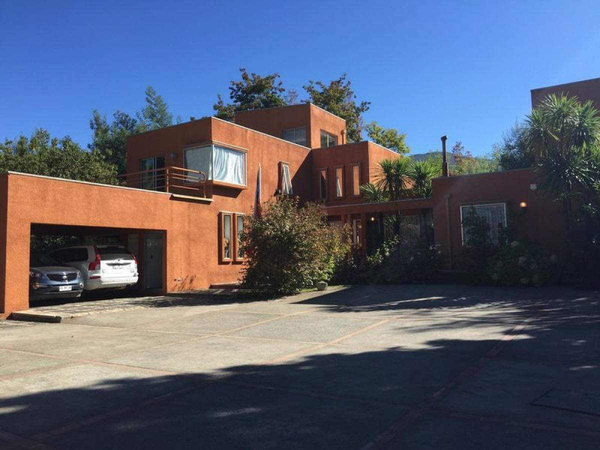 Picture of Home For Sale in Region De O'Higgins, O'Higgins, Chile