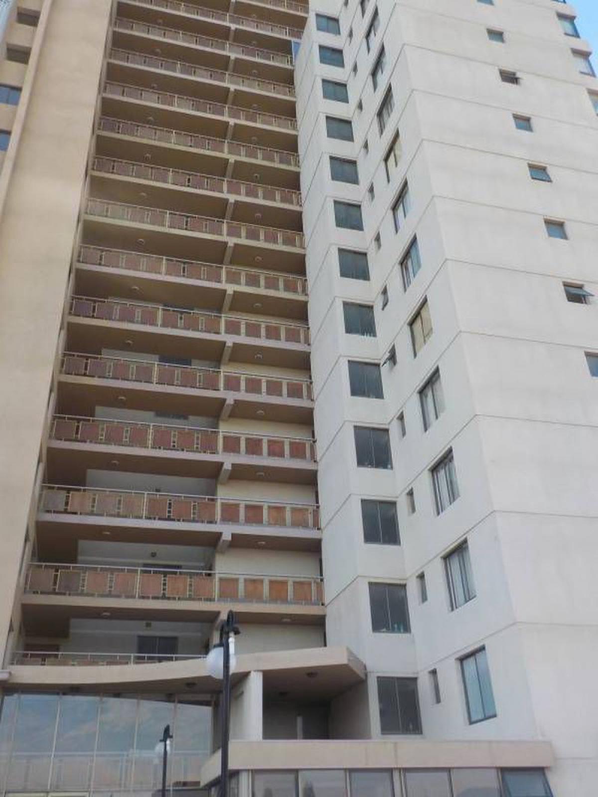 Picture of Apartment For Sale in Region De Valparaiso, Valparaiso, Chile