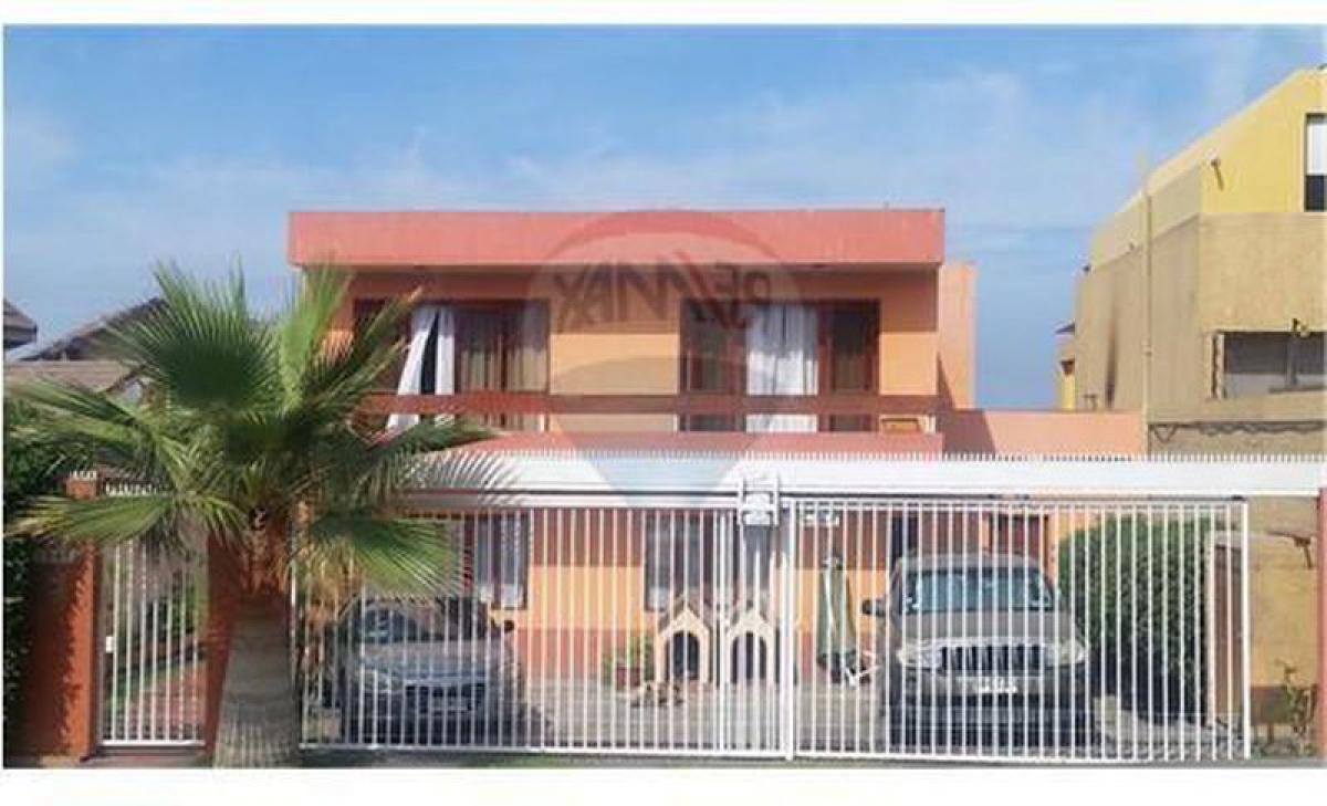 Picture of Home For Sale in Region De Tarapaca, Tarapaca, Chile