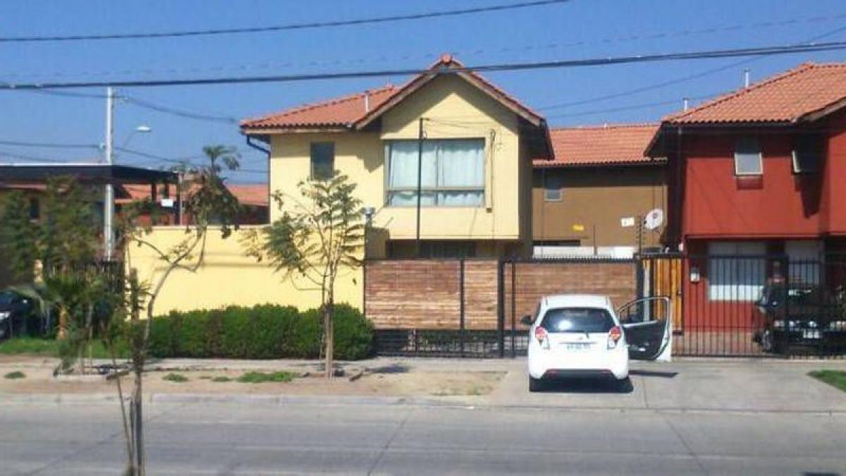 Picture of Home For Sale in Cordillera, Region Metropolitana
, Chile