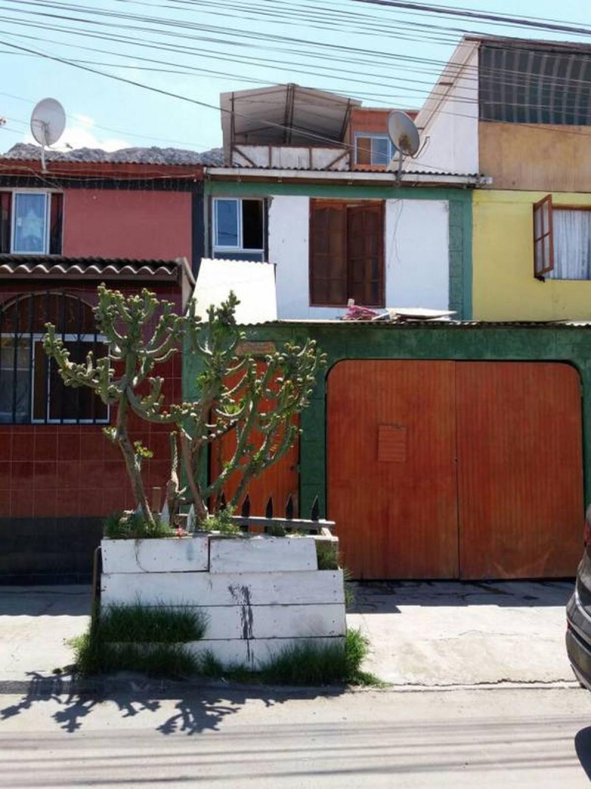 Picture of Home For Sale in Region De Antofagasta, Antofagasta, Chile