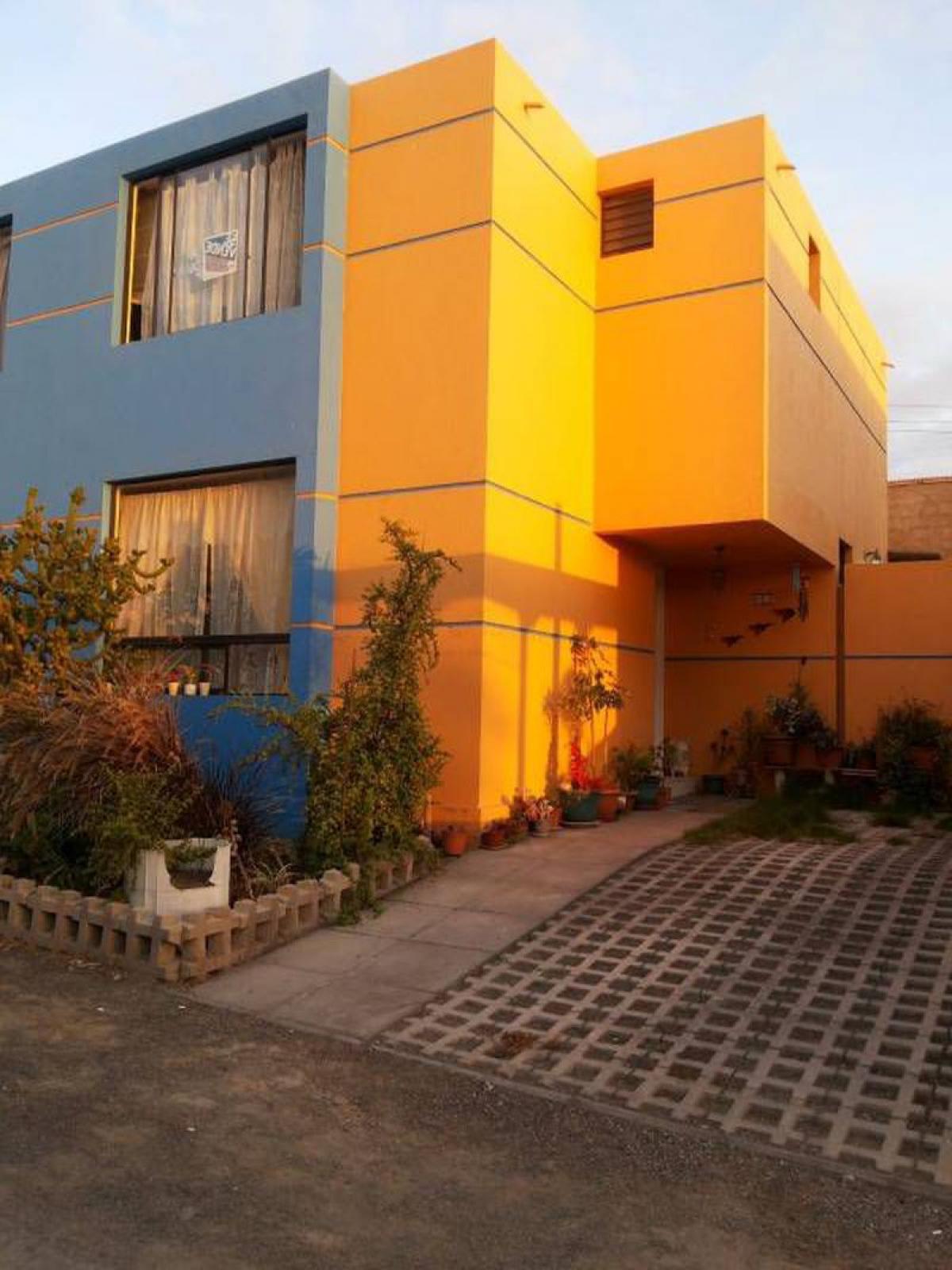 Picture of Home For Sale in Region De Antofagasta, Antofagasta, Chile