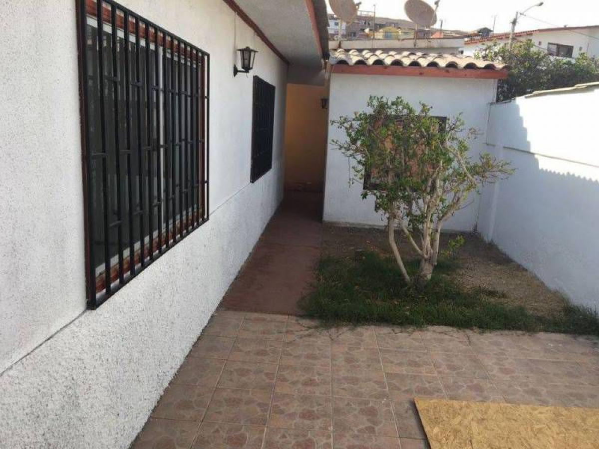 Picture of Home For Sale in Region De Arica, Arica and Parinacota, Chile