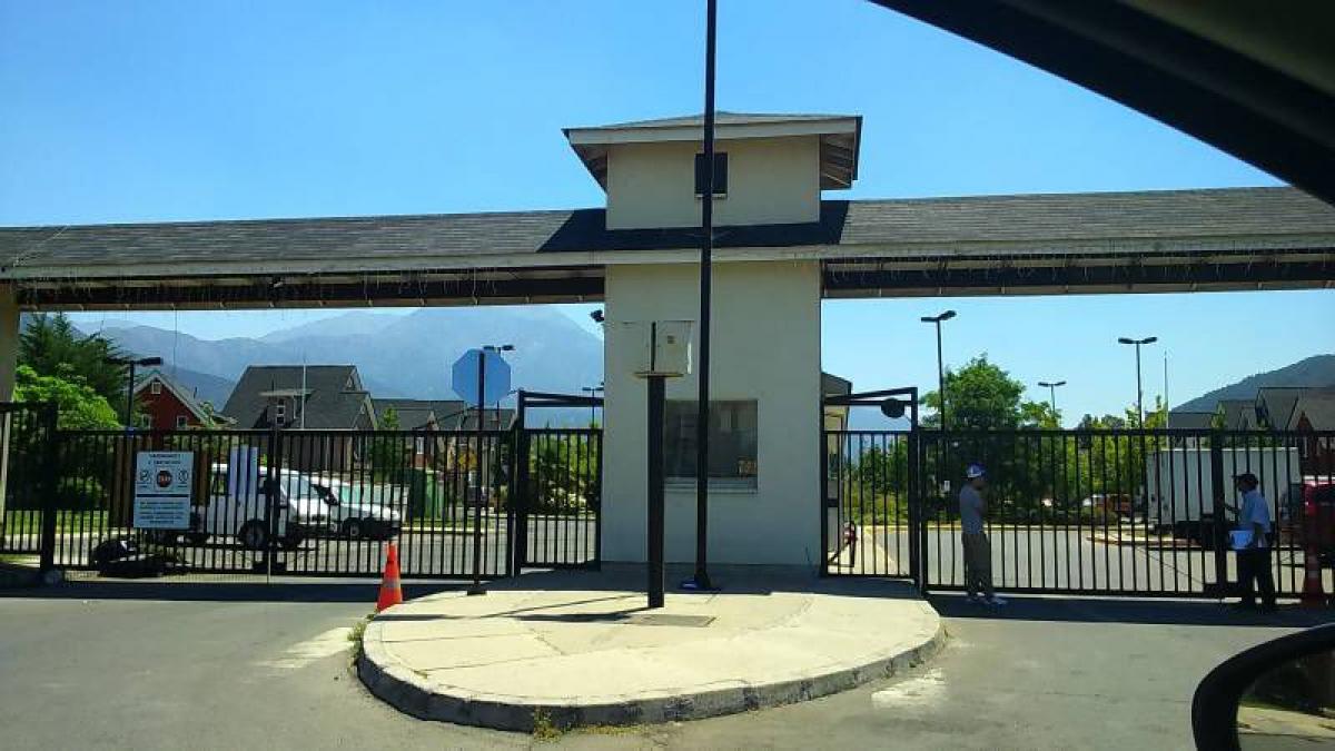 Picture of Home For Sale in Cordillera, Region Metropolitana
, Chile