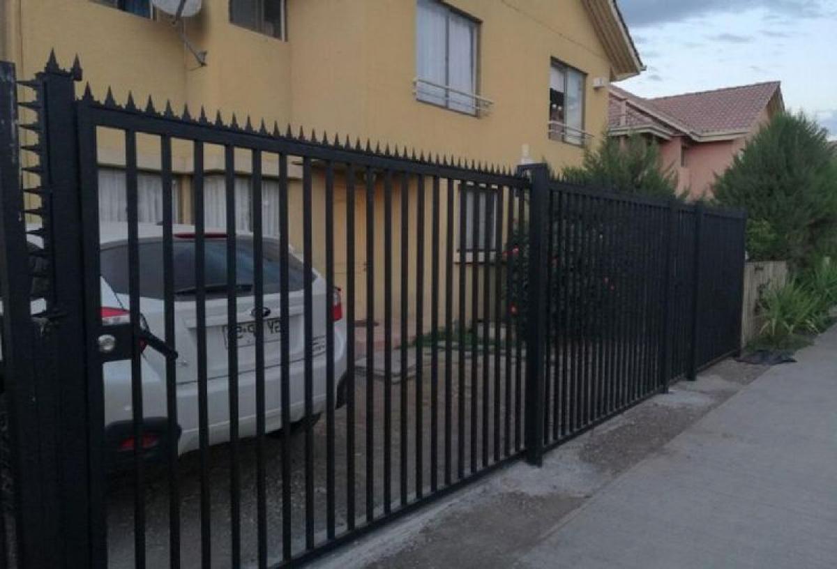 Picture of Home For Sale in Region Metropolitana, Region Metropolitana
, Chile