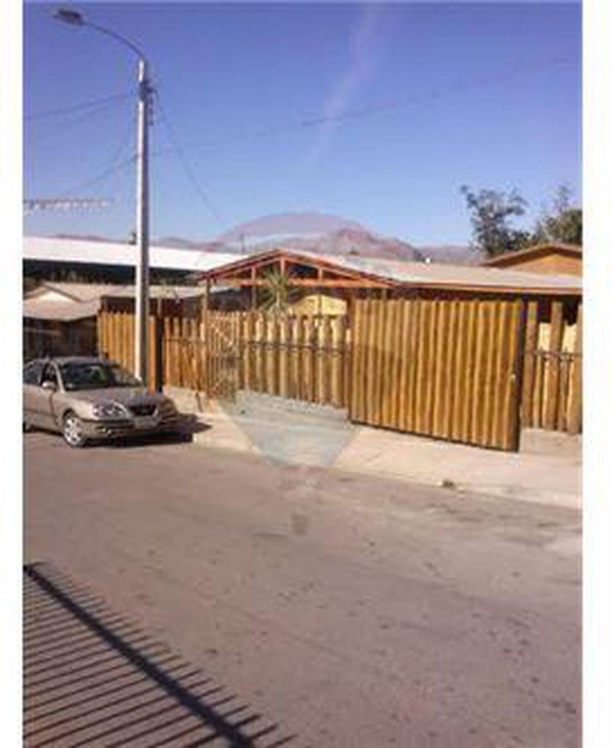 Picture of Home For Sale in Region De Coquimbo, Coquimbo, Chile
