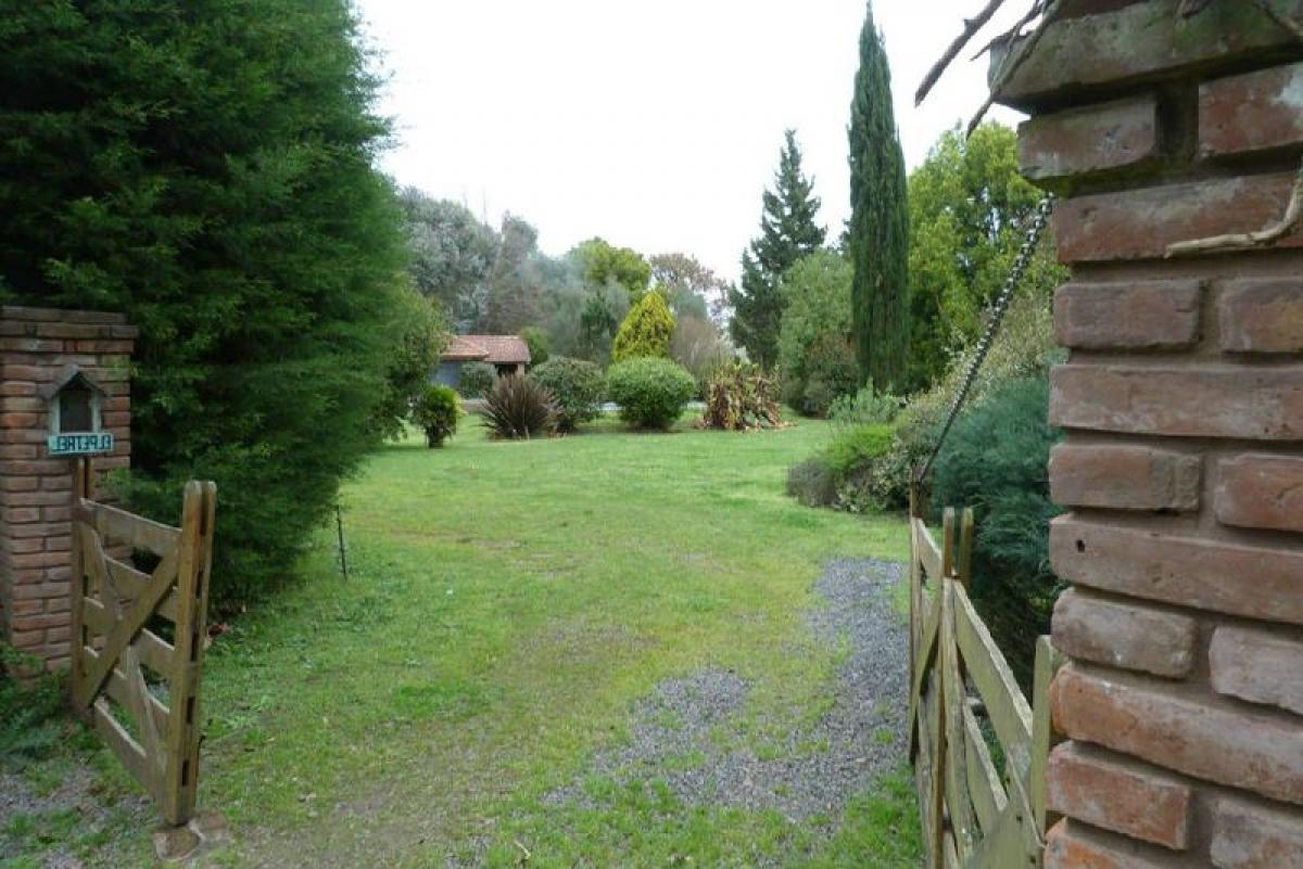 Picture of Home For Sale in Exaltacion De La Cruz, Buenos Aires, Argentina