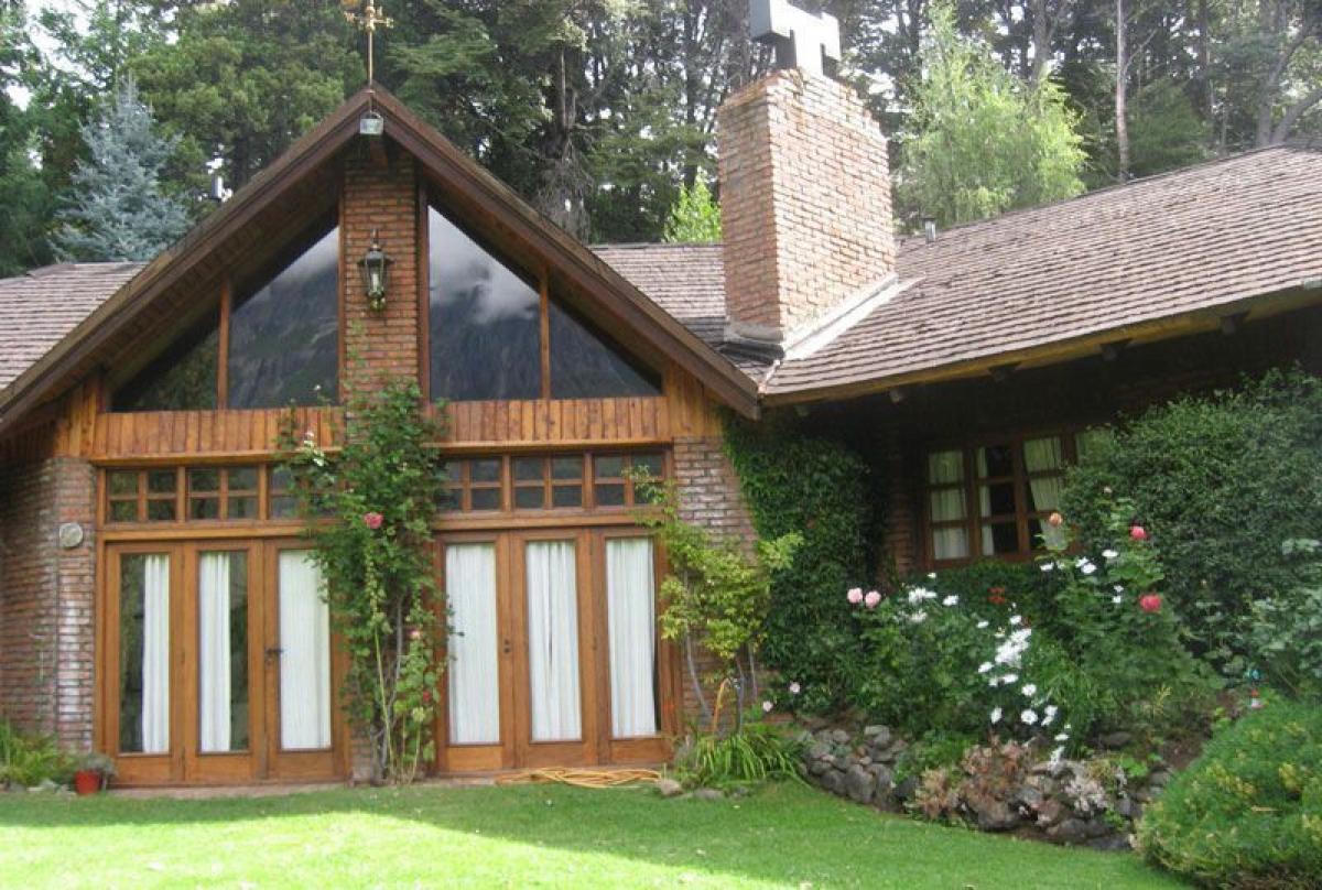 Picture of Home For Sale in San Carlos De Bariloche, Rio Negro, Argentina