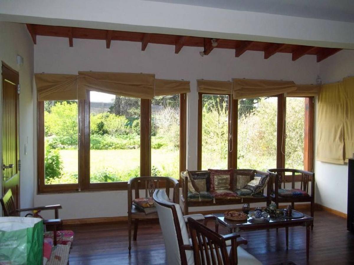 Picture of Home For Sale in General Pueyrredon, Buenos Aires, Argentina