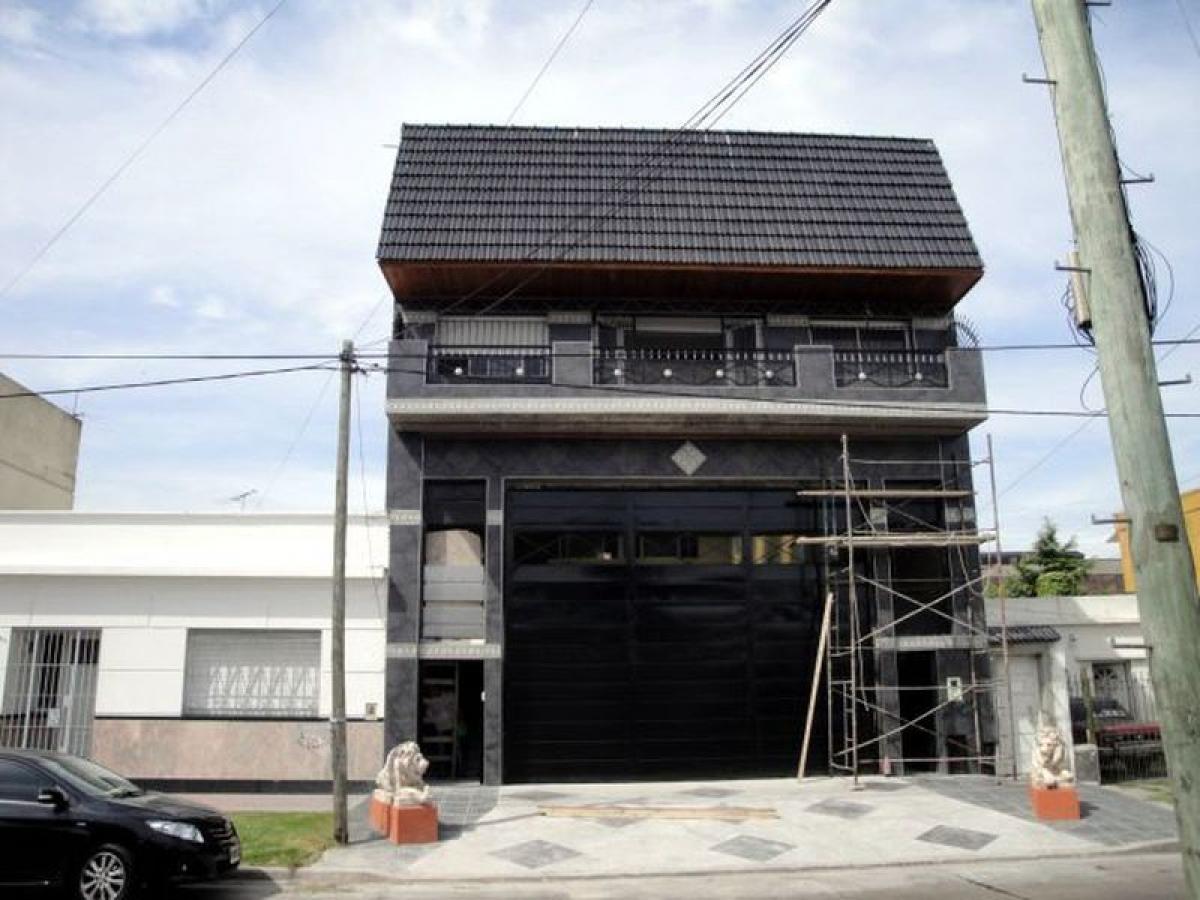 Picture of Home For Sale in Avellaneda, Buenos Aires, Argentina