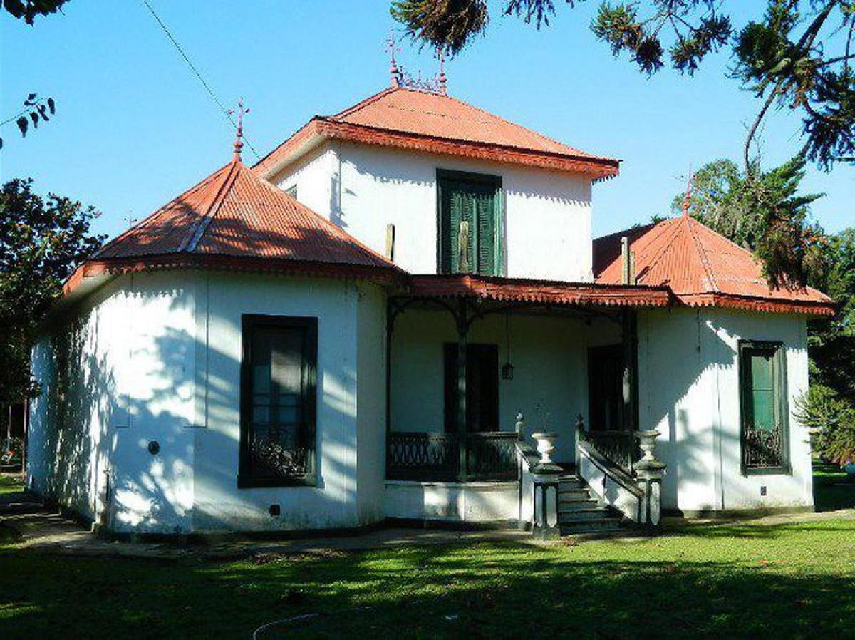 Picture of Farm For Sale in Loberia, Buenos Aires, Argentina