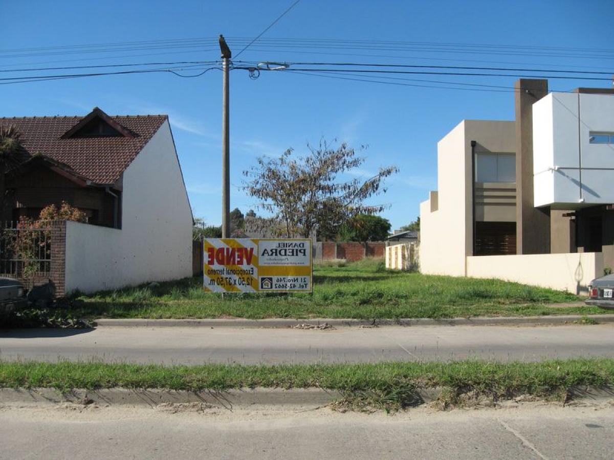 Picture of Residential Land For Sale in Buenos Aires Interior, Buenos Aires, Argentina