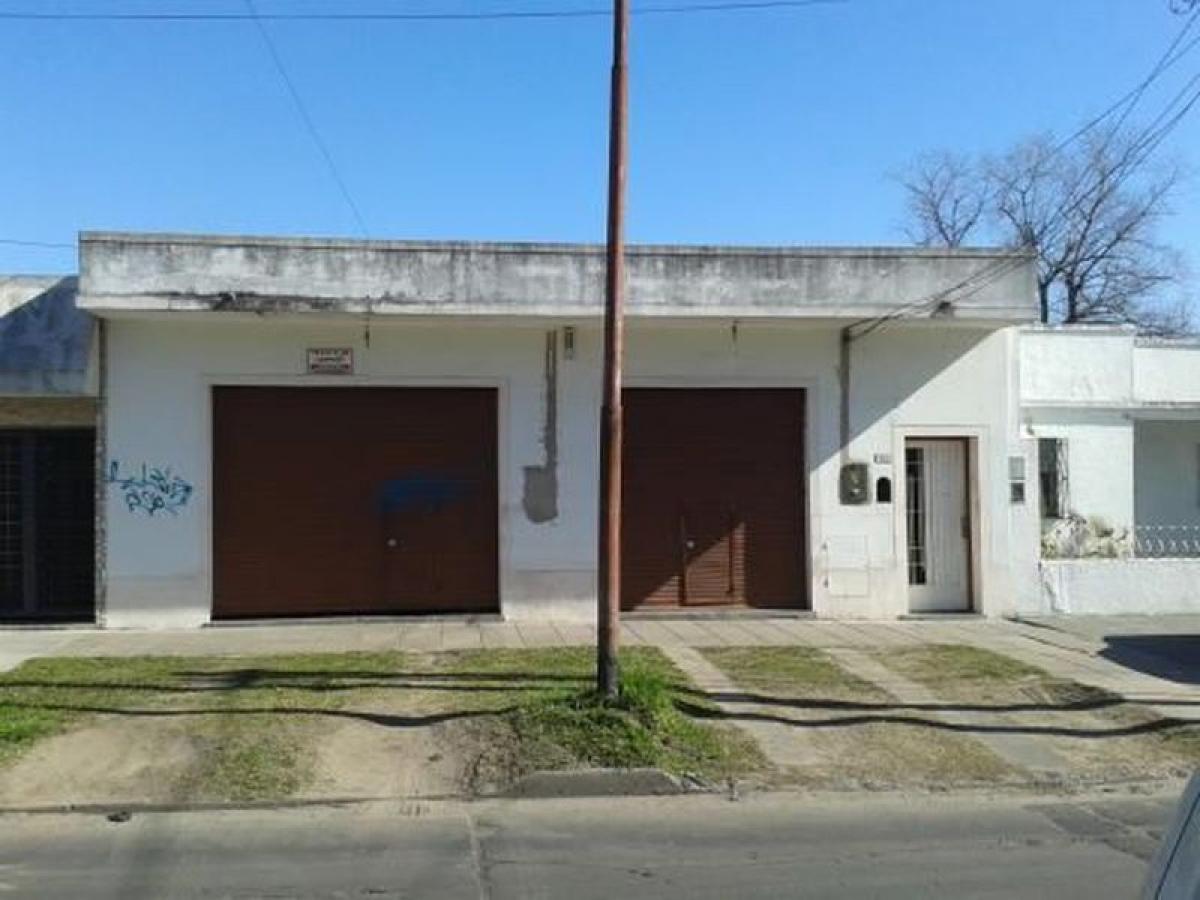 Picture of Home For Sale in Tres De Febrero, Buenos Aires, Argentina