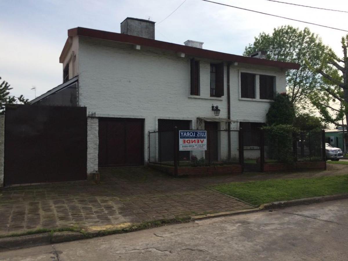 Picture of Home For Sale in Almirante Brown, Distrito Federal, Argentina
