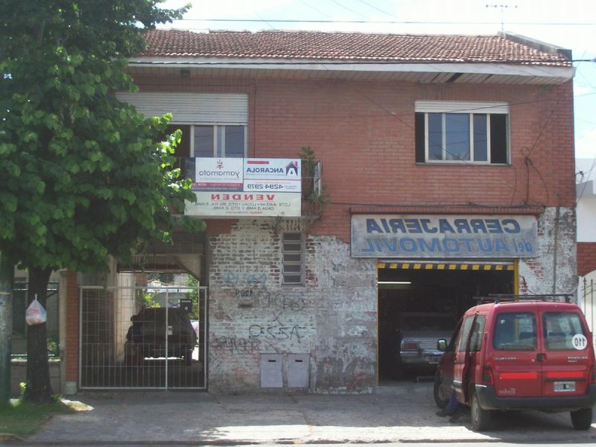 Picture of Apartment Building For Sale in Almirante Brown, Distrito Federal, Argentina