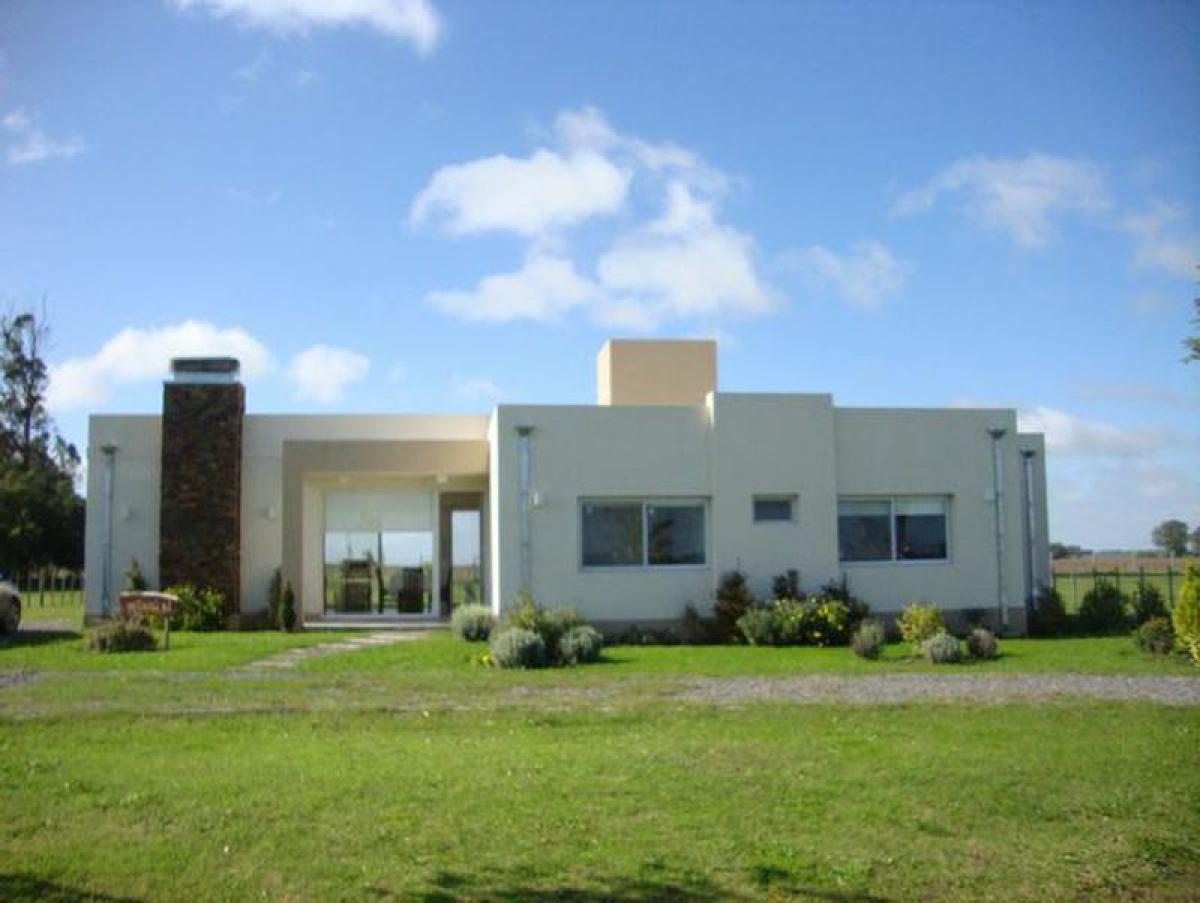 Picture of Home For Sale in Chascomus, Buenos Aires, Argentina