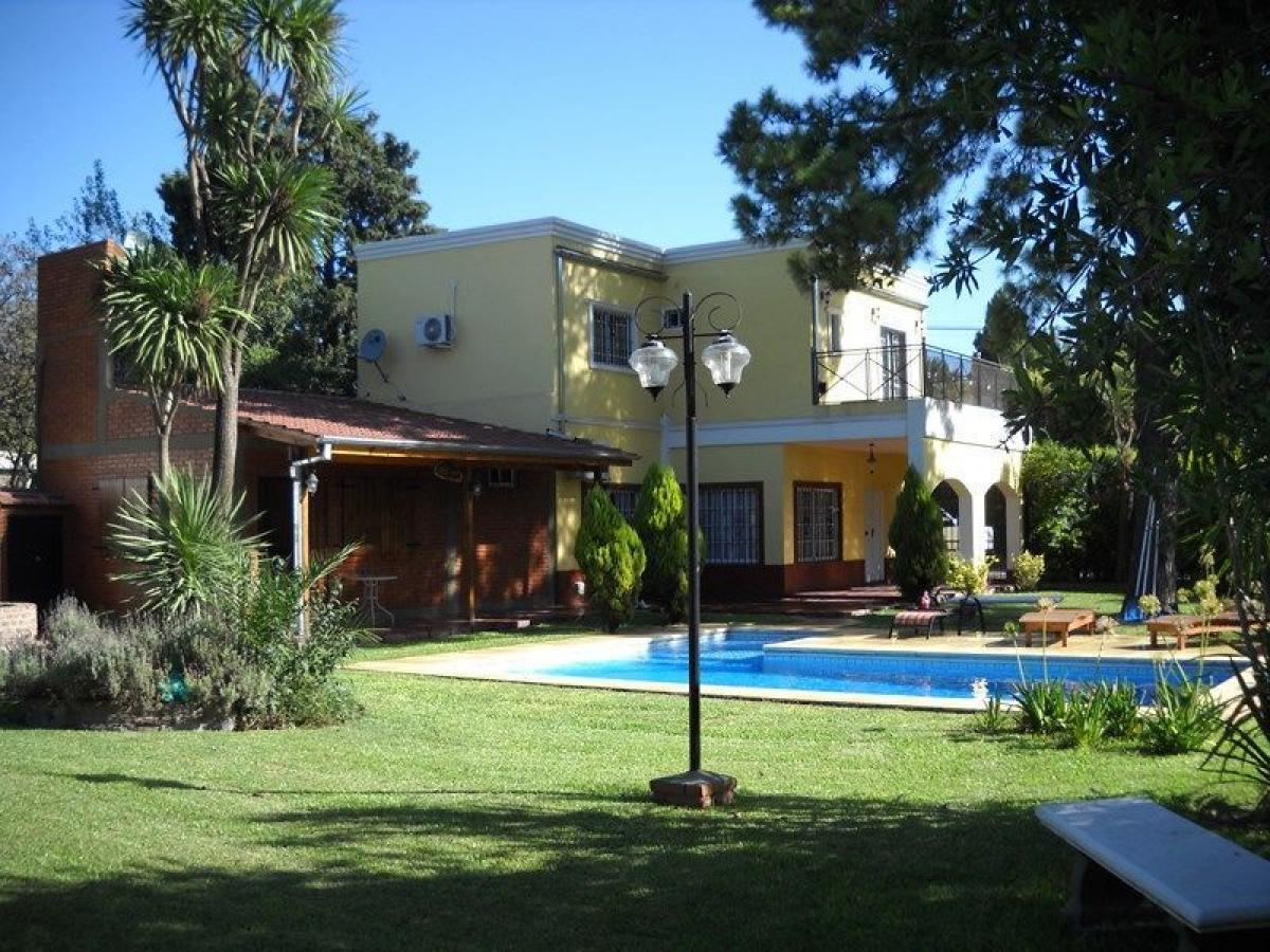 Picture of Home For Sale in Jose C Paz, Buenos Aires, Argentina