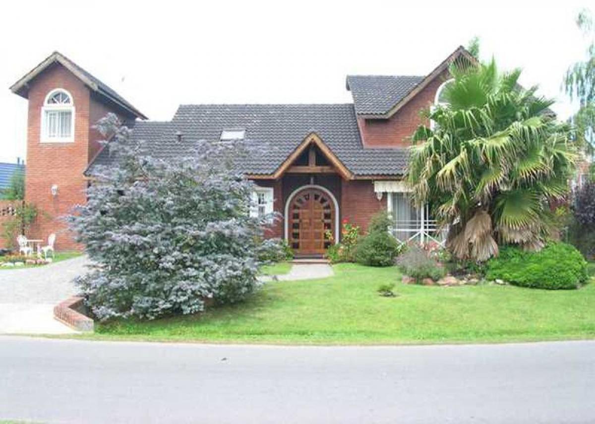 Picture of Home For Sale in Moreno, Buenos Aires, Argentina