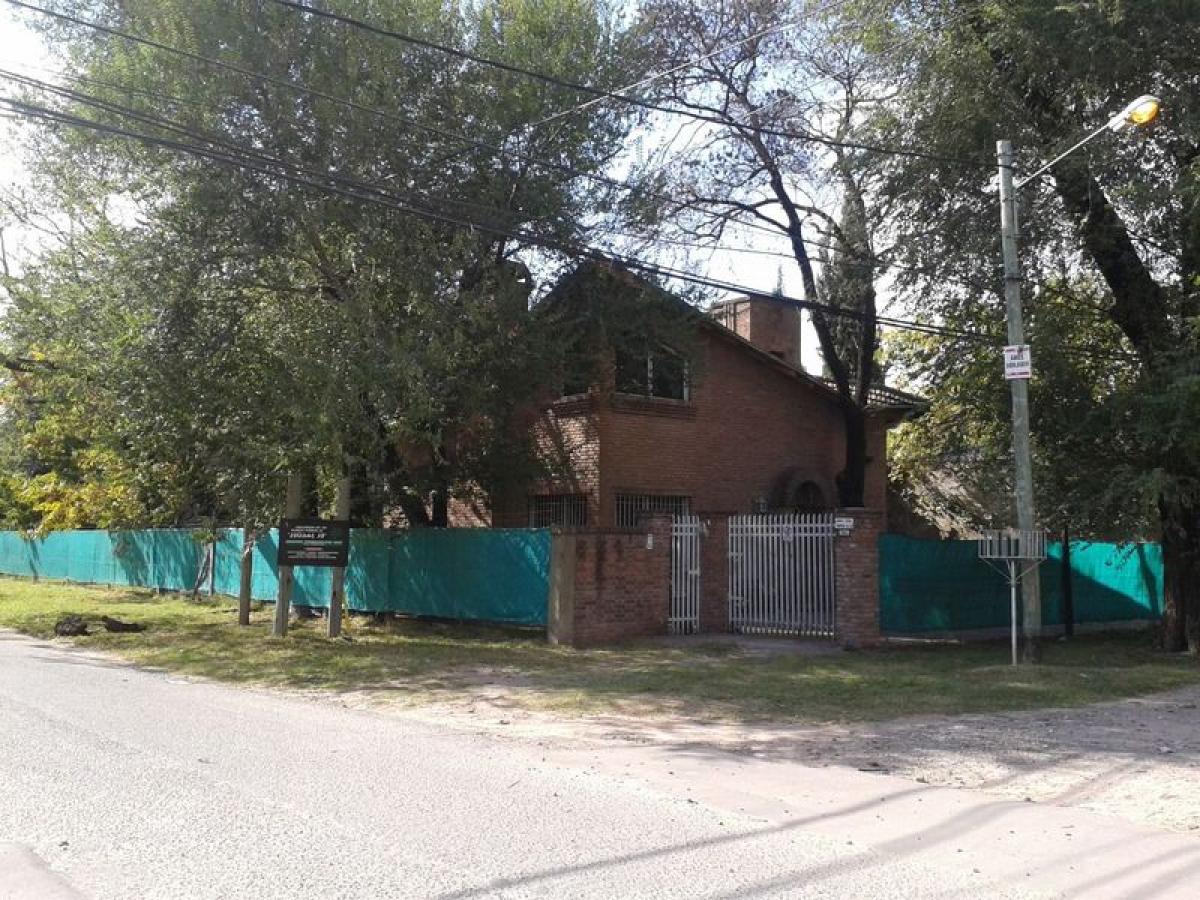 Picture of Home For Sale in Bs.As. G.B.A. Zona Oeste, Buenos Aires, Argentina
