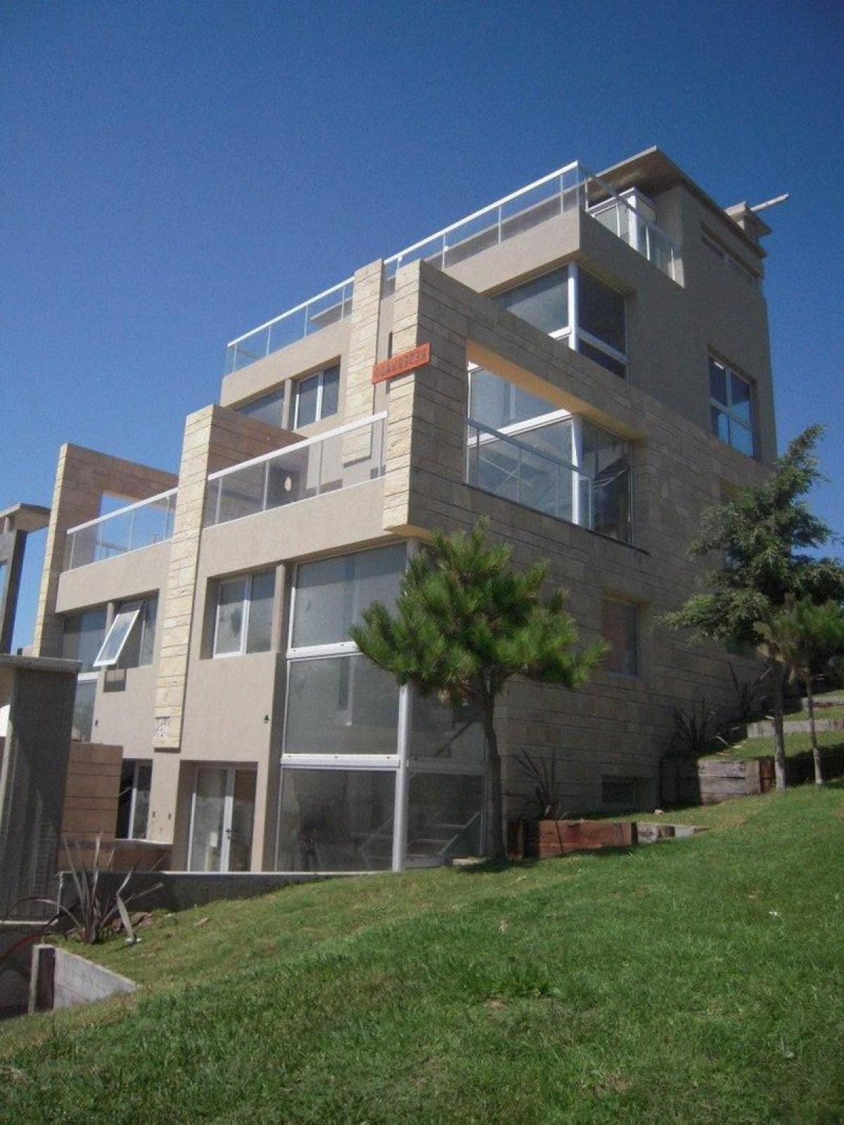 Picture of Warehouse For Sale in Buenos Aires Costa Atlantica, Buenos Aires, Argentina