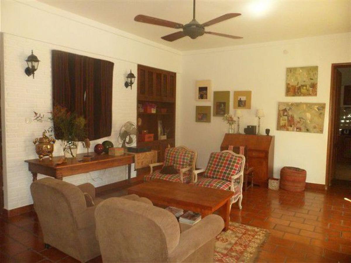 Picture of Home For Sale in Coronel Suarez, Buenos Aires, Argentina