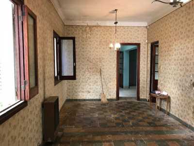 Home For Sale in Coronel Suarez, Argentina