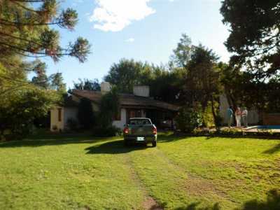 Home For Sale in Coronel Suarez, Argentina