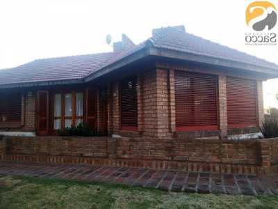 Home For Sale in Trenque Lauquen, Argentina