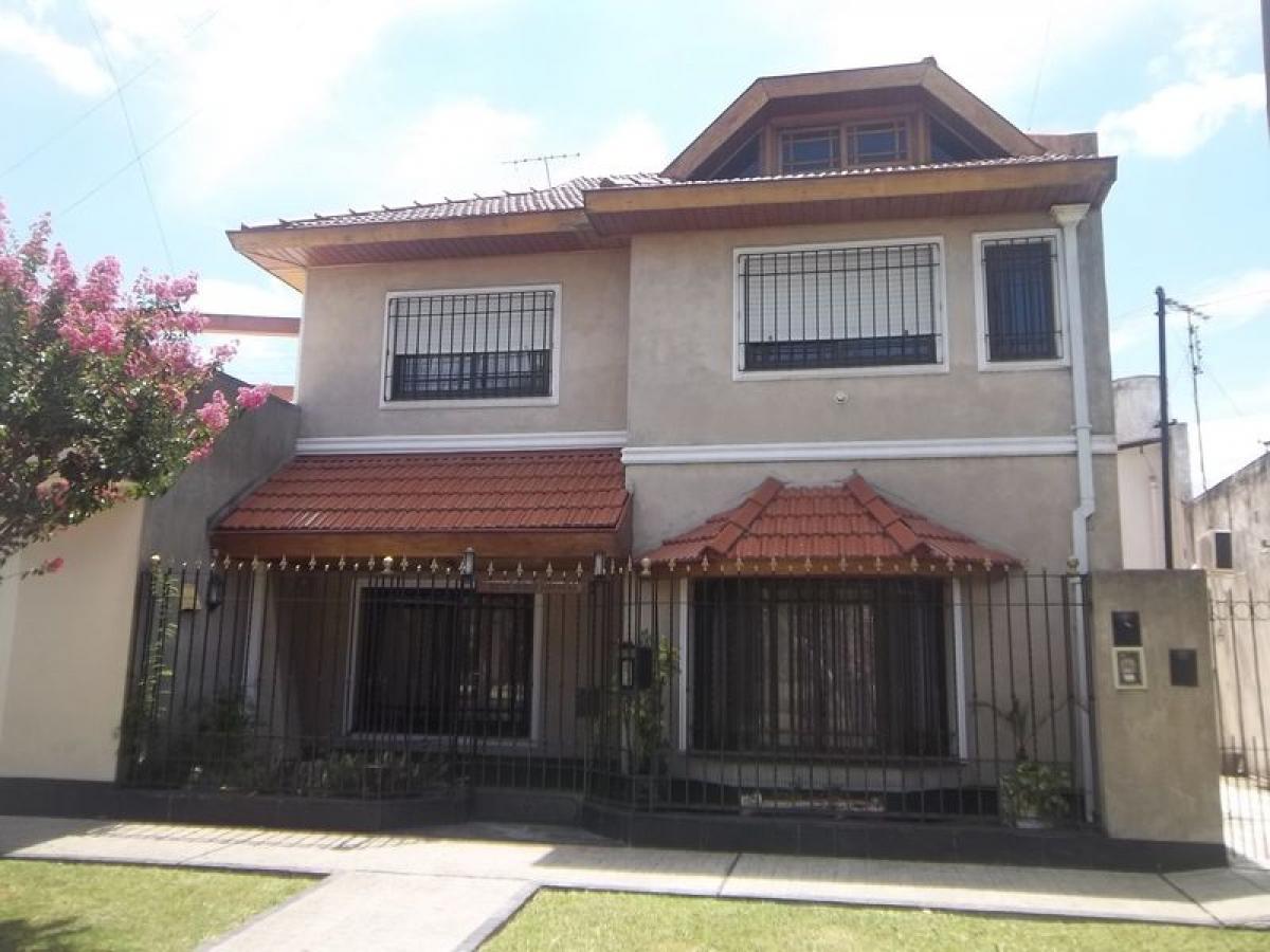 Picture of Home For Sale in Hurlingham, Buenos Aires, Argentina