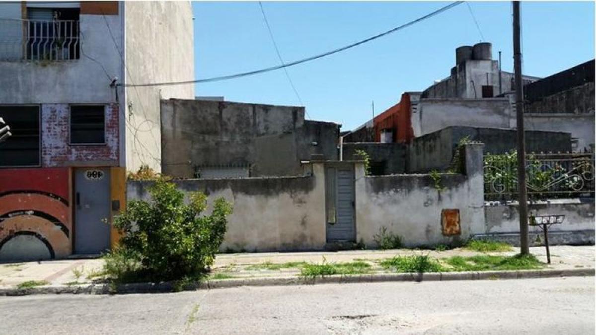 Picture of Residential Land For Sale in Lanus, Buenos Aires, Argentina