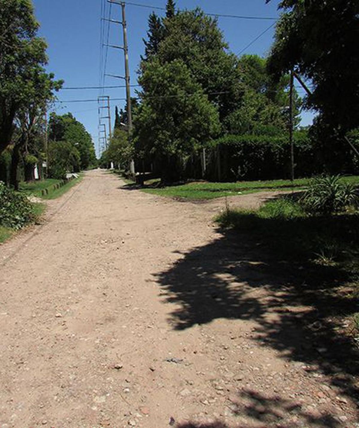 Picture of Residential Land For Sale in Ituzaingo, Buenos Aires, Argentina