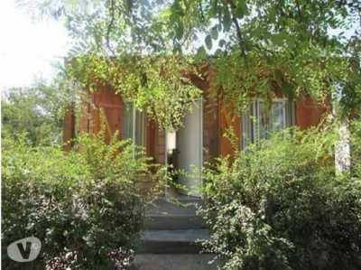 Home For Sale in Tornquist, Argentina