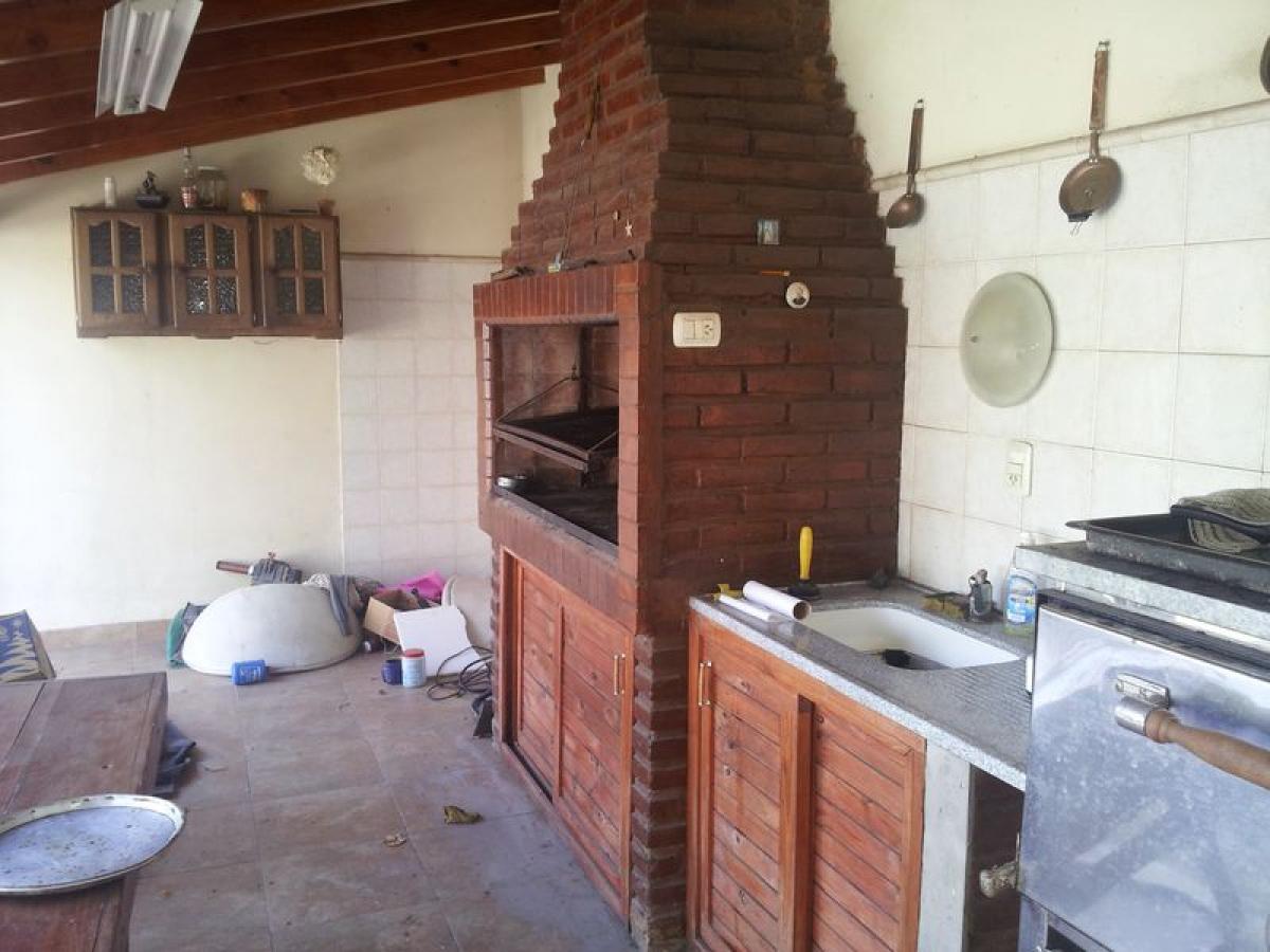 Picture of Home For Sale in Moreno, Buenos Aires, Argentina