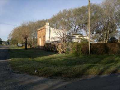 Home For Sale in Balcarce, Argentina