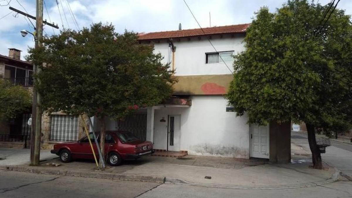 Picture of Home For Sale in Tres De Febrero, Buenos Aires, Argentina