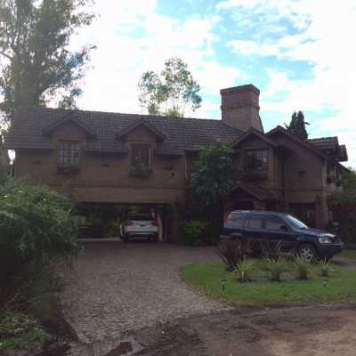 Home For Sale in San Miguel, Argentina