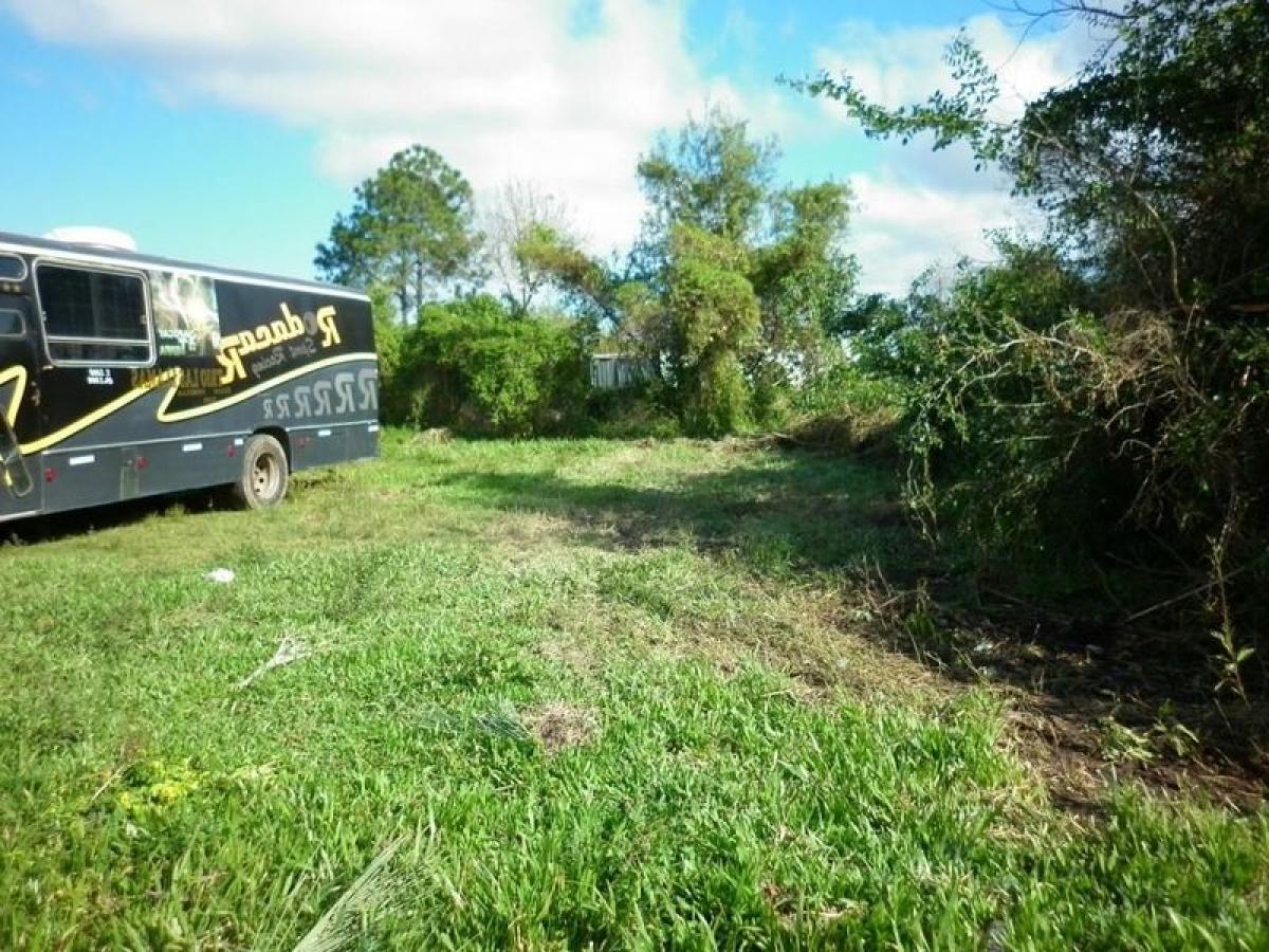 Picture of Residential Land For Sale in Corrientes, Corrientes, Argentina