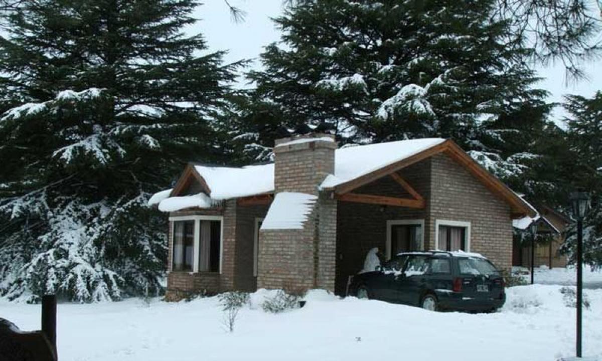 Picture of Home For Sale in Tornquist, Buenos Aires, Argentina