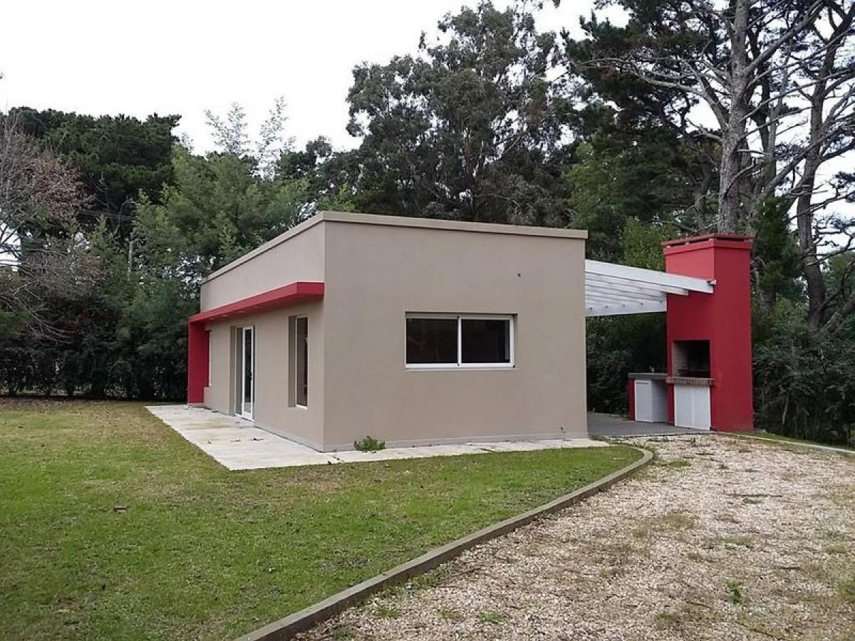 Picture of Home For Sale in General Pueyrredon, Buenos Aires, Argentina