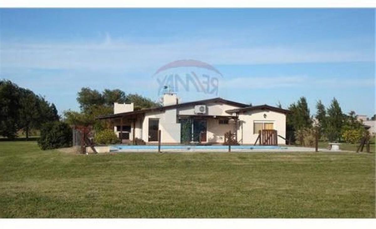 Picture of Home For Sale in Exaltacion De La Cruz, Buenos Aires, Argentina