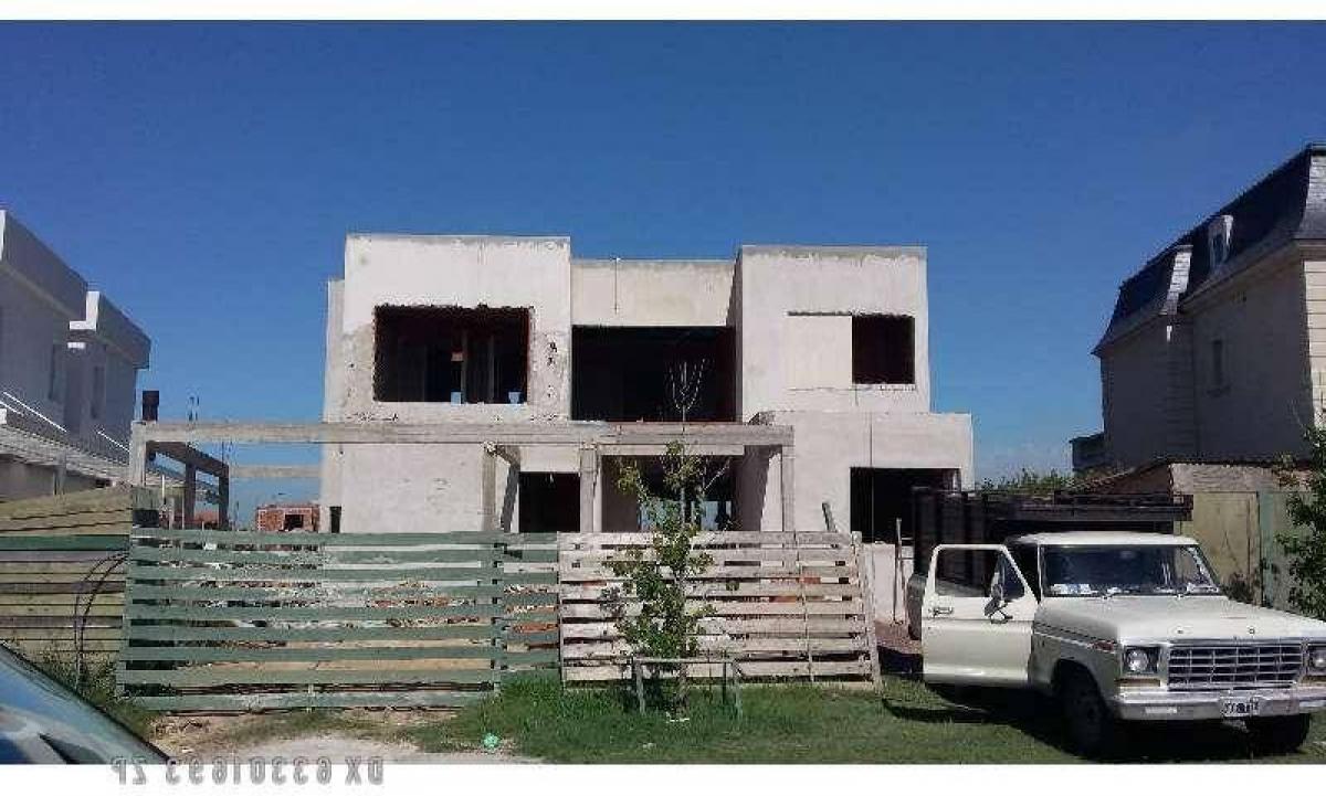 Picture of Home For Sale in Tigre, Buenos Aires, Argentina