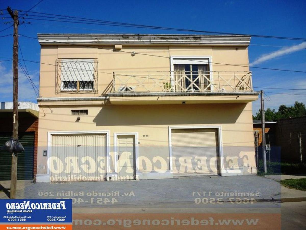 Picture of Home For Sale in Jose C Paz, Buenos Aires, Argentina