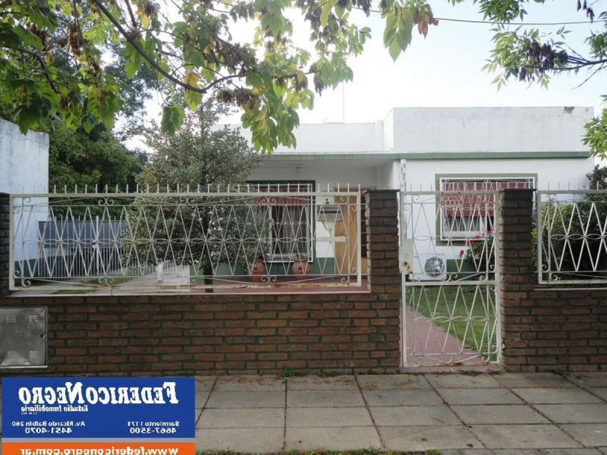 Picture of Home For Sale in Jose C Paz, Buenos Aires, Argentina