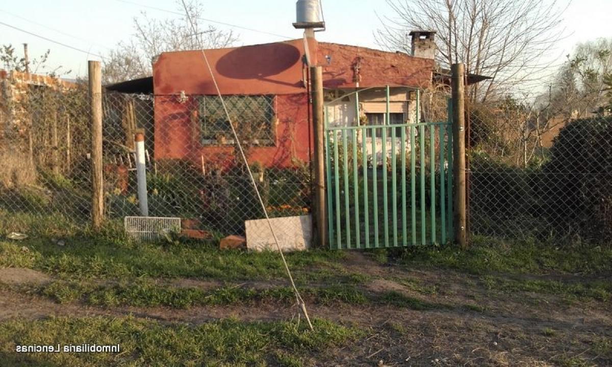 Picture of Home For Sale in Florencio Varela, Buenos Aires, Argentina