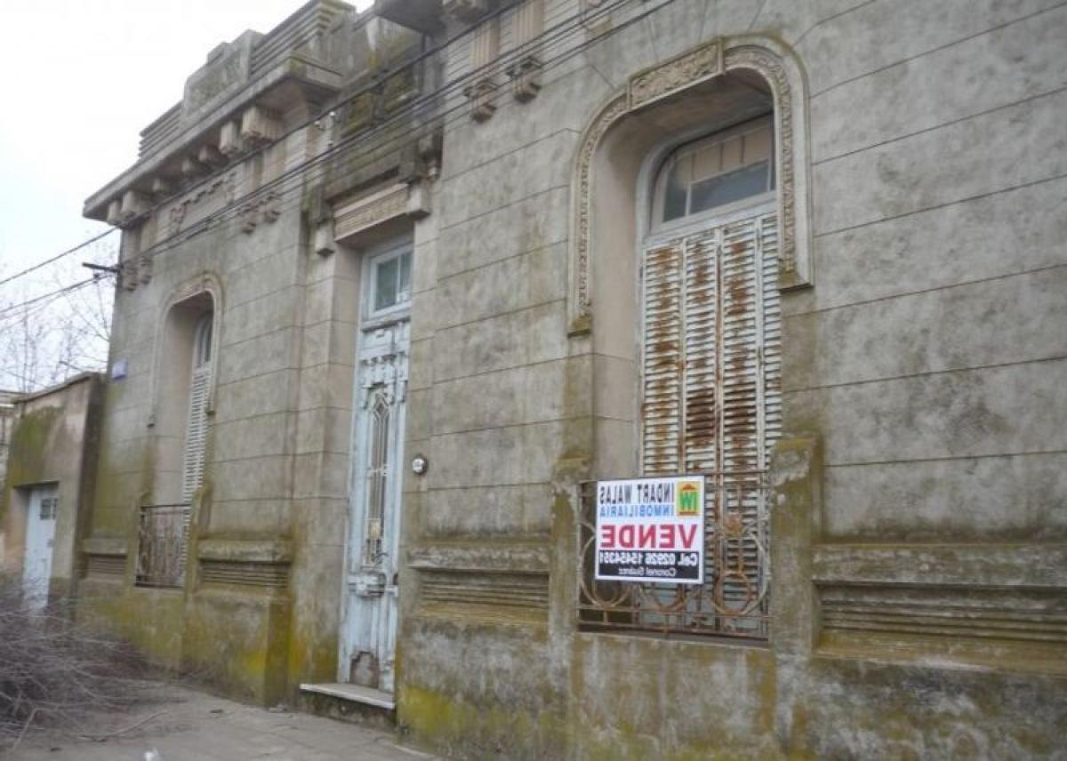 Picture of Home For Sale in Saavedra, Buenos Aires, Argentina